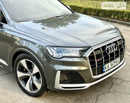 Сірий Ауді SQ7, об'ємом двигуна 4 л та пробігом 99 тис. км за 84500 $, фото 17 на Automoto.ua