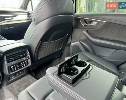 Сірий Ауді SQ7, об'ємом двигуна 4 л та пробігом 85 тис. км за 92000 $, фото 85 на Automoto.ua