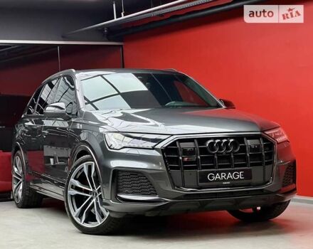 Сірий Ауді SQ7, об'ємом двигуна 4 л та пробігом 69 тис. км за 84700 $, фото 13 на Automoto.ua