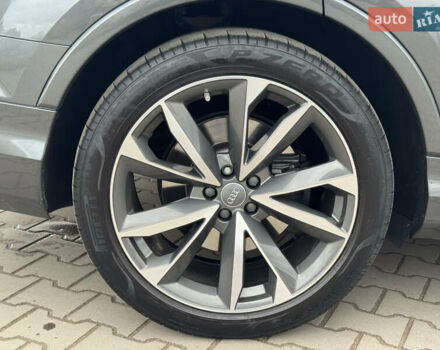 Сірий Ауді SQ7, об'ємом двигуна 4 л та пробігом 113 тис. км за 71900 $, фото 19 на Automoto.ua