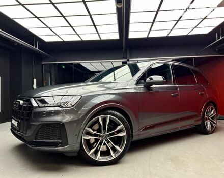 Сірий Ауді SQ7, об'ємом двигуна 4 л та пробігом 69 тис. км за 84700 $, фото 5 на Automoto.ua