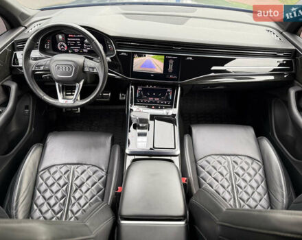 Серый Ауди SQ7, объемом двигателя 4 л и пробегом 114 тыс. км за 64900 $, фото 7 на Automoto.ua