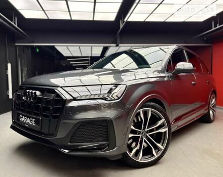 Серый Ауди SQ7, объемом двигателя 4 л и пробегом 69 тыс. км за 85800 $, фото 4 на Automoto.ua