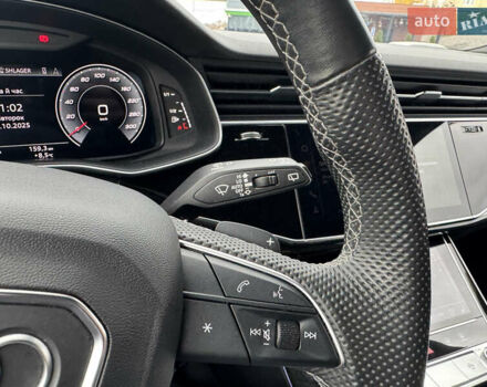 Сірий Ауді SQ7, об'ємом двигуна 4 л та пробігом 113 тис. км за 71900 $, фото 50 на Automoto.ua