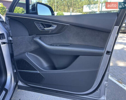 Серый Ауди SQ7, объемом двигателя 4 л и пробегом 55 тыс. км за 72000 $, фото 46 на Automoto.ua