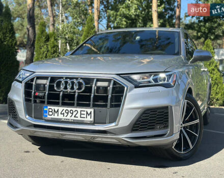 Серый Ауди SQ7, объемом двигателя 4 л и пробегом 55 тыс. км за 72000 $, фото 1 на Automoto.ua