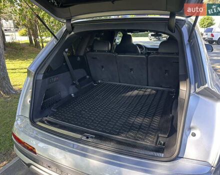 Серый Ауди SQ7, объемом двигателя 4 л и пробегом 55 тыс. км за 72000 $, фото 53 на Automoto.ua