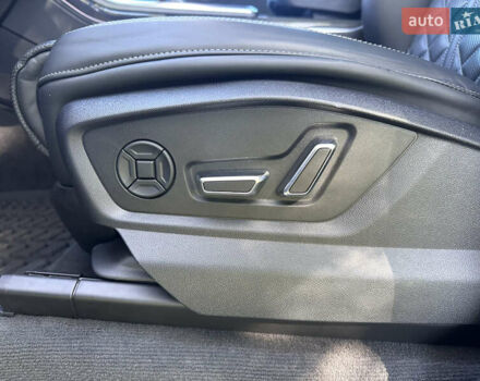 Серый Ауди SQ7, объемом двигателя 4 л и пробегом 55 тыс. км за 72000 $, фото 36 на Automoto.ua