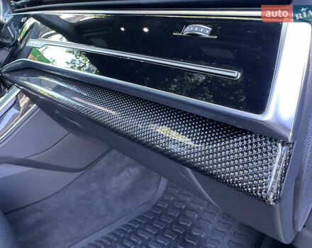 Серый Ауди SQ7, объемом двигателя 4 л и пробегом 55 тыс. км за 72000 $, фото 48 на Automoto.ua