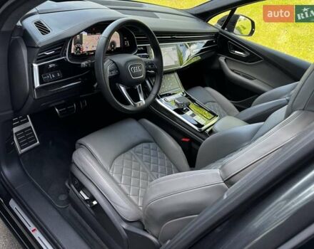Серый Ауди SQ7, объемом двигателя 4 л и пробегом 65 тыс. км за 89900 $, фото 56 на Automoto.ua