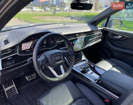 Серый Ауди SQ7, объемом двигателя 4 л и пробегом 45 тыс. км за 96500 $, фото 36 на Automoto.ua