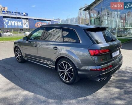 Серый Ауди SQ7, объемом двигателя 4 л и пробегом 45 тыс. км за 96500 $, фото 87 на Automoto.ua