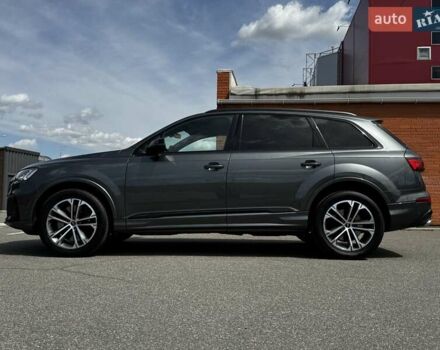 Серый Ауди SQ7, объемом двигателя 4 л и пробегом 65 тыс. км за 89900 $, фото 18 на Automoto.ua