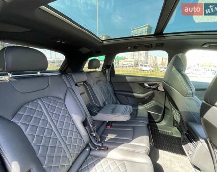 Серый Ауди SQ7, объемом двигателя 4 л и пробегом 45 тыс. км за 96500 $, фото 76 на Automoto.ua