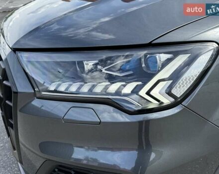 Серый Ауди SQ7, объемом двигателя 4 л и пробегом 65 тыс. км за 89900 $, фото 16 на Automoto.ua