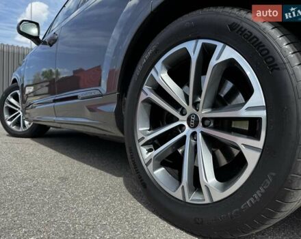 Серый Ауди SQ7, объемом двигателя 4 л и пробегом 65 тыс. км за 89900 $, фото 21 на Automoto.ua
