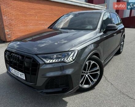 Серый Ауди SQ7, объемом двигателя 4 л и пробегом 65 тыс. км за 89900 $, фото 27 на Automoto.ua