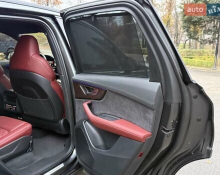 Серый Ауди SQ7, объемом двигателя 4 л и пробегом 24 тыс. км за 112950 $, фото 86 на Automoto.ua