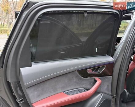 Серый Ауди SQ7, объемом двигателя 4 л и пробегом 24 тыс. км за 112950 $, фото 72 на Automoto.ua