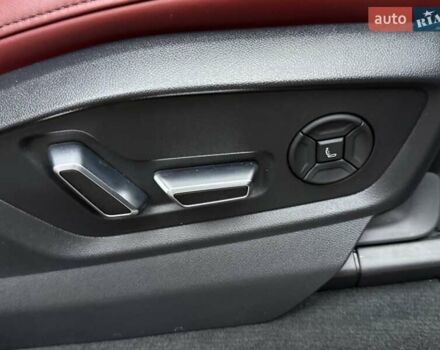 Серый Ауди SQ7, объемом двигателя 4 л и пробегом 24 тыс. км за 112950 $, фото 101 на Automoto.ua