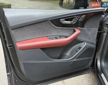 Серый Ауди SQ7, объемом двигателя 4 л и пробегом 24 тыс. км за 112950 $, фото 57 на Automoto.ua