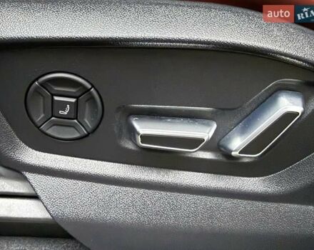 Серый Ауди SQ7, объемом двигателя 4 л и пробегом 24 тыс. км за 112950 $, фото 70 на Automoto.ua