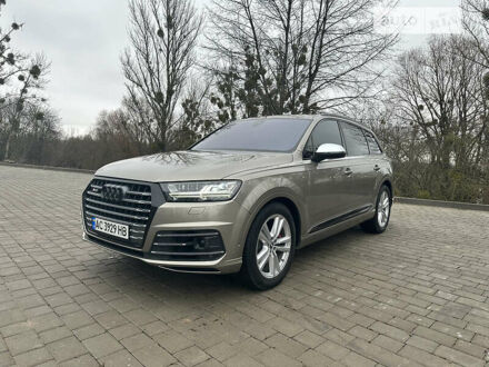 Ауді SQ7 2016 у Луцьку на Automoto.ua Сірий Ауді SQ7, об'ємом двигуна 4 л та пробігом 149 тис. км за 53999 $, фото 1 на Automoto.ua