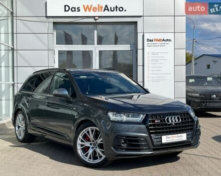 Серый Ауди SQ7, объемом двигателя 4 л и пробегом 179 тыс. км за 42800 $, фото 1 на Automoto.ua