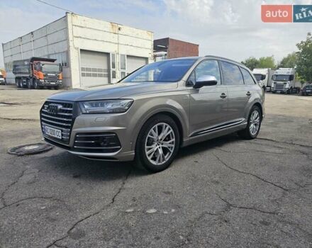 Сірий Ауді SQ7, об'ємом двигуна 3.96 л та пробігом 190 тис. км за 45000 $, фото 1 на Automoto.ua