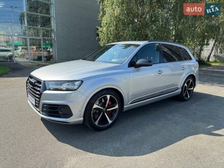 Серый Ауди SQ7, объемом двигателя 4 л и пробегом 96 тыс. км за 59900 $, фото 1 на Automoto.ua