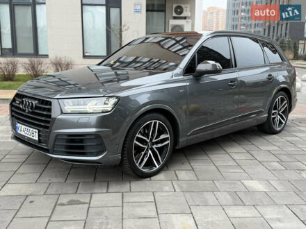 Сірий Ауді SQ7, об'ємом двигуна 4 л та пробігом 147 тис. км за 49999 $, фото 1 на Automoto.ua