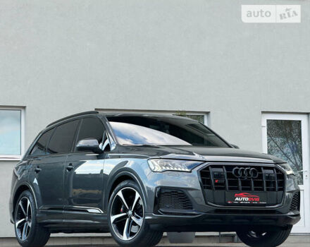 Серый Ауди SQ7, объемом двигателя 4 л и пробегом 70 тыс. км за 87999 $, фото 1 на Automoto.ua