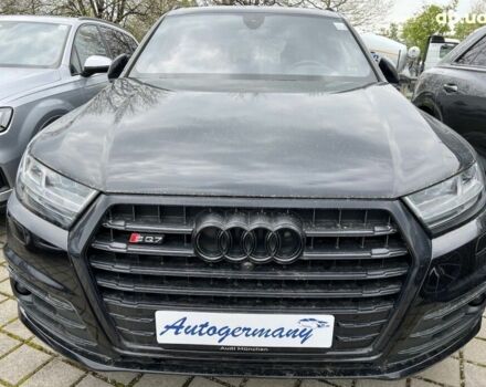 Сірий Ауді SQ7, об'ємом двигуна 4 л та пробігом 4 тис. км за 116179 $, фото 1 на Automoto.ua