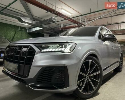 Серый Ауди SQ7, объемом двигателя 4 л и пробегом 90 тыс. км за 68700 $, фото 1 на Automoto.ua