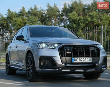 Сірий Ауді SQ7, об'ємом двигуна 4 л та пробігом 89 тис. км за 68000 $, фото 1 на Automoto.ua