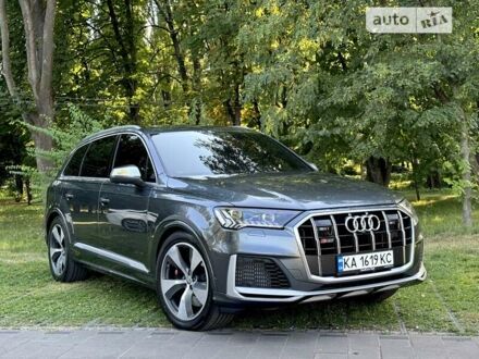 Серый Ауди SQ7, объемом двигателя 4 л и пробегом 99 тыс. км за 79999 $, фото 1 на Automoto.ua