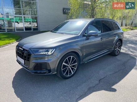 Серый Ауди SQ7, объемом двигателя 4 л и пробегом 45 тыс. км за 97500 $, фото 1 на Automoto.ua
