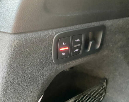 Синий Ауди SQ7, объемом двигателя 3.96 л и пробегом 220 тыс. км за 38000 $, фото 33 на Automoto.ua