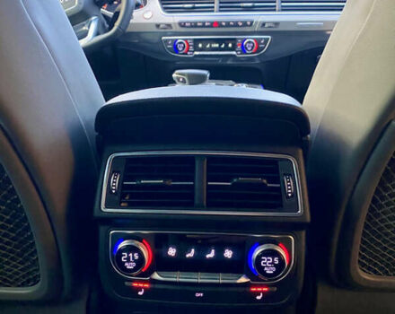 Синий Ауди SQ7, объемом двигателя 3.96 л и пробегом 220 тыс. км за 38000 $, фото 24 на Automoto.ua