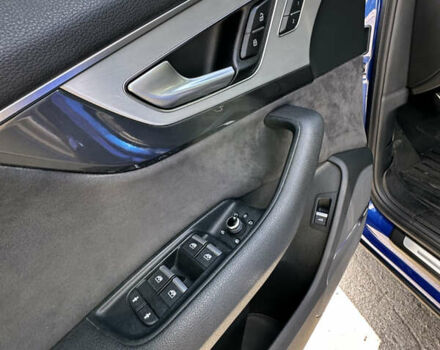 Синий Ауди SQ7, объемом двигателя 3.96 л и пробегом 162 тыс. км за 59999 $, фото 36 на Automoto.ua