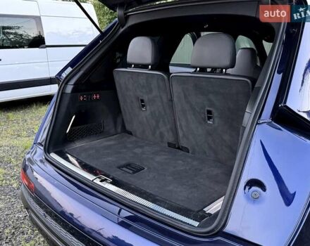 Синій Ауді SQ7, об'ємом двигуна 4 л та пробігом 136 тис. км за 77000 $, фото 22 на Automoto.ua
