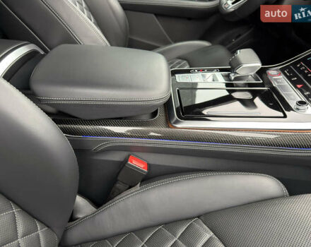 Синий Ауди SQ7, объемом двигателя 4 л и пробегом 185 тыс. км за 74999 $, фото 58 на Automoto.ua