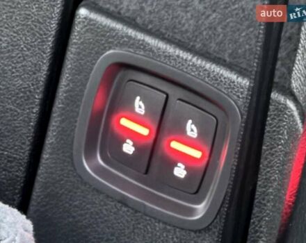 Синій Ауді SQ7, об'ємом двигуна 4 л та пробігом 136 тис. км за 77000 $, фото 75 на Automoto.ua