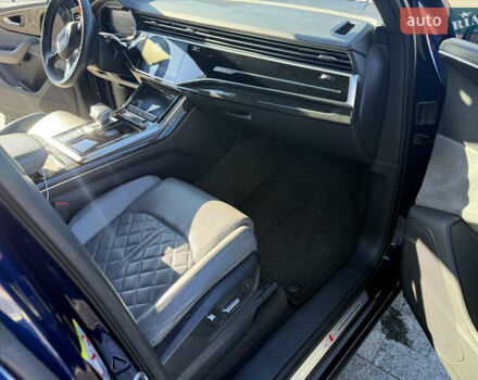 Синий Ауди SQ7, объемом двигателя 3.96 л и пробегом 176 тыс. км за 78000 $, фото 10 на Automoto.ua