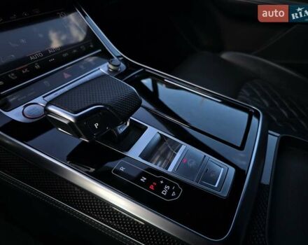 Синий Ауди SQ7, объемом двигателя 4 л и пробегом 182 тыс. км за 68800 $, фото 33 на Automoto.ua