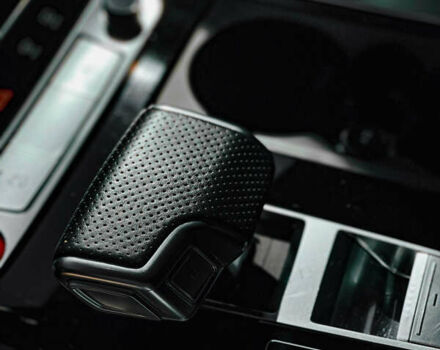 Белый Ауди SQ8, объемом двигателя 4 л и пробегом 70 тыс. км за 83000 $, фото 15 на Automoto.ua