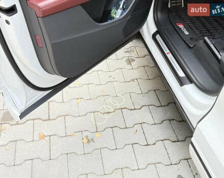 Ауди SQ8 2021 в Тернополе на Automoto.ua Белый Ауди SQ8, объемом двигателя 3.96 л и пробегом 101 тыс. км за 92000 $, фото 34 на Automoto.ua