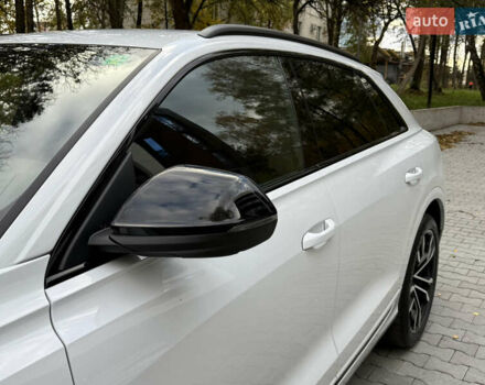 Ауди SQ8 2021 в Тернополе на Automoto.ua Белый Ауди SQ8, объемом двигателя 3.96 л и пробегом 101 тыс. км за 92000 $, фото 12 на Automoto.ua