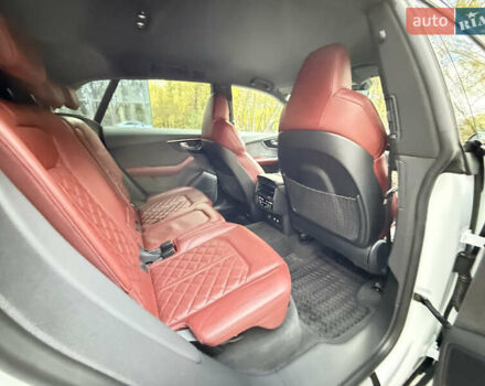 Ауди SQ8 2021 в Тернополе на Automoto.ua Белый Ауди SQ8, объемом двигателя 3.96 л и пробегом 101 тыс. км за 92000 $, фото 49 на Automoto.ua