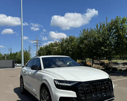 Білий Ауді SQ8, об'ємом двигуна 4 л та пробігом 75 тис. км за 75000 $, фото 6 на Automoto.ua